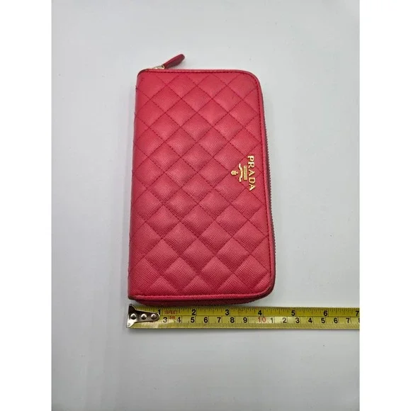 PRADA Milano fuchsia Quilted Zip Around Continental Wallet Ladies Authentic - Picture 13 of 14